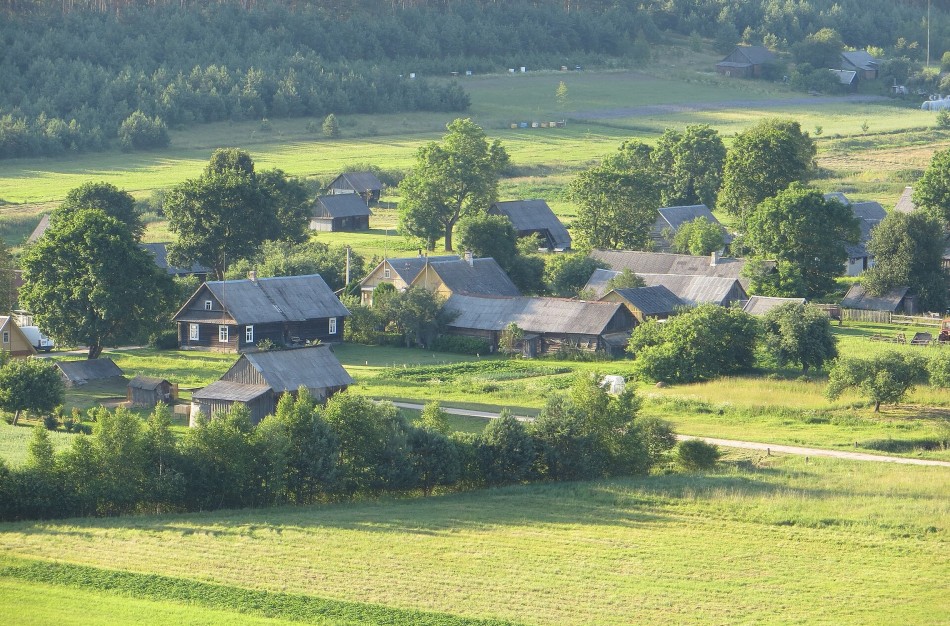 Kaip kaimo bendruomenei teisėtai sutvarkyti valstybinę žemę ir pritaikyti ją vietos gyventojų poreikiams