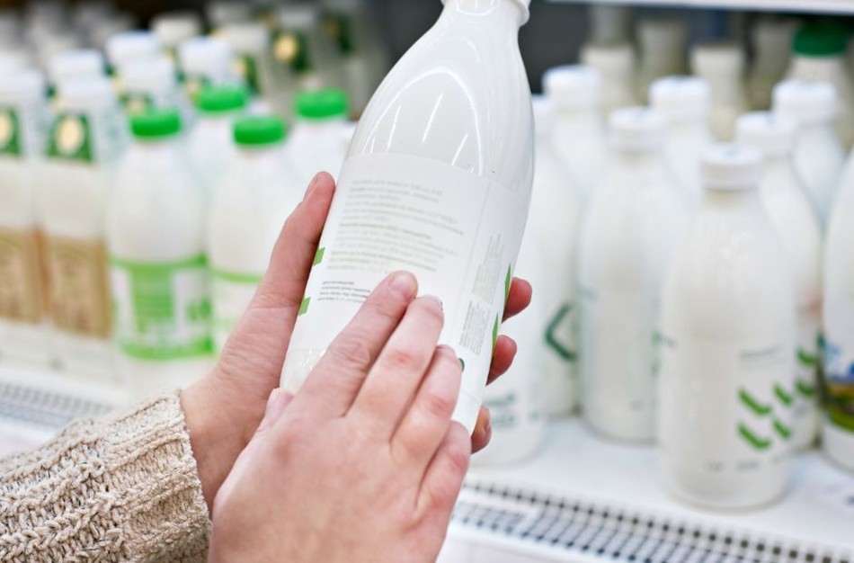 „Be cukrų“, „be glitimo“, „be laktozės“: ką tai reiškia ir kodėl tokie produktai gali kainuoti daugiau?