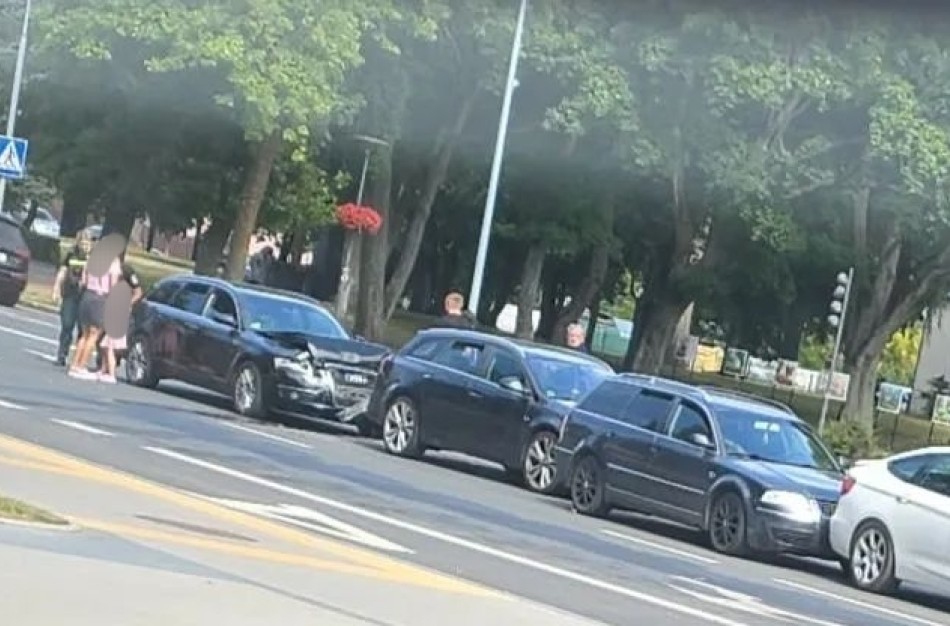 Jonavoje byrėjo automobilių duženos