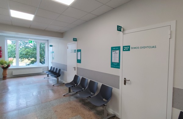 Oficialiai pristatytos atnaujintos Jonavos PSPC patalpos: sveikatos priežiūros įstaiga pasikeitė neatpažįstamai
