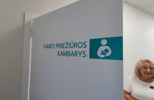 Oficialiai pristatytos atnaujintos Jonavos PSPC patalpos: sveikatos priežiūros įstaiga pasikeitė neatpažįstamai