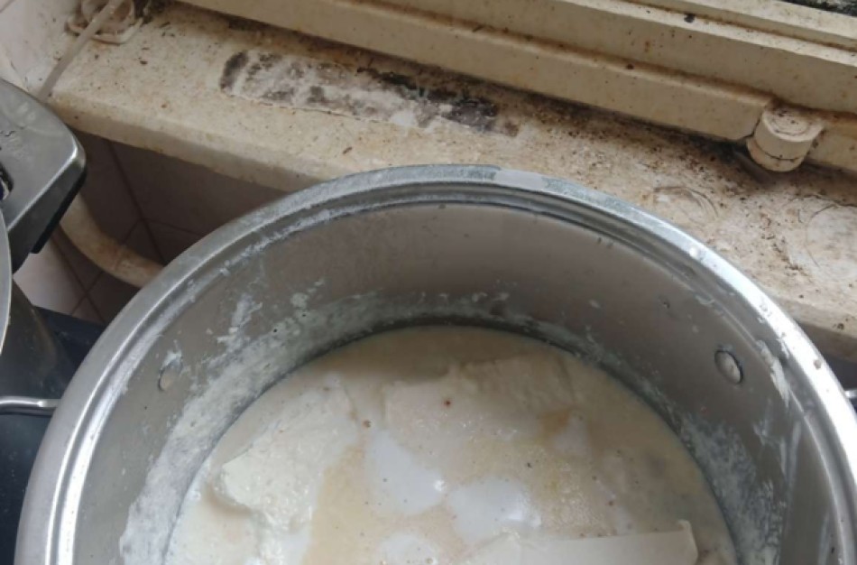 Planinės patikros vėl atskleidžia netvarką: pelėsis ant lentynų ir produktai šalia šiukšlių 