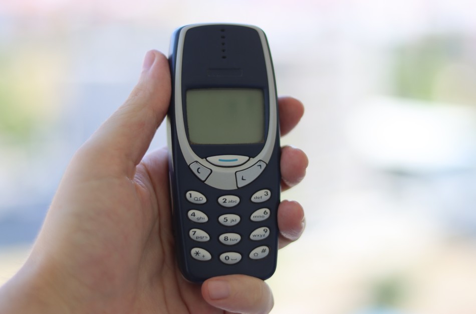 „Nokia 3310“ sukanka 26-eri – Lietuvos tinkle vis dar veikia legendinis telefonas