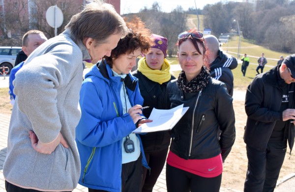 Aplink tvenkinius ratus suko ir ilgų nuotolių bėgikai