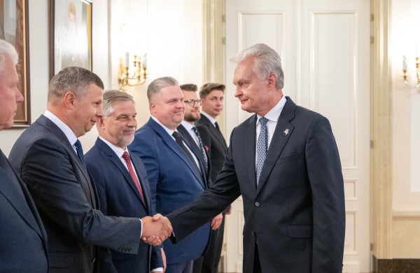 Dėl šalį nusiaubusios audros, Prezidentas aptarė energetikos infrastruktūros atsparumo stiprinimą