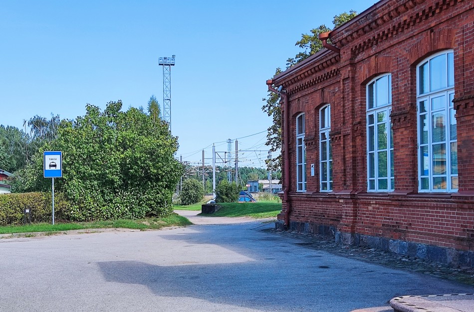 Nemokamas kinas Jonavoje iškėlė klausimą: kaip žiūrovams po filmo vakare grįžti namo?