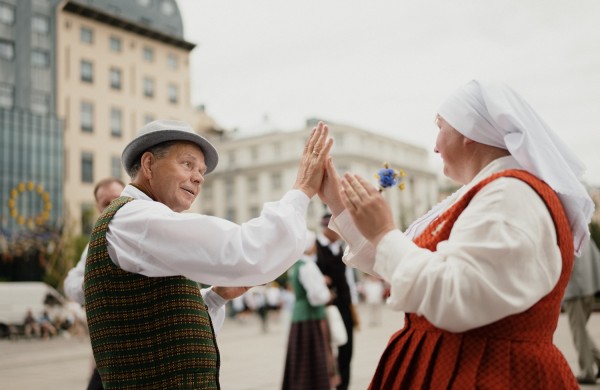 Tradicija, kuri vienija: etninės kultūros akcija vėl šokdins visą Lietuvą 