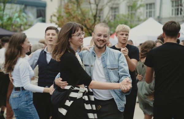 Tradicija, kuri vienija: etninės kultūros akcija vėl šokdins visą Lietuvą 