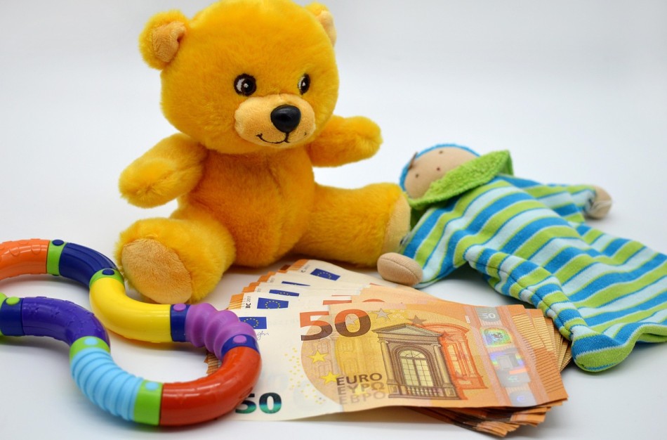 Spręs, ar griežtinti atsakomybę už piktybinį vengimą išlaikyti vaiką
