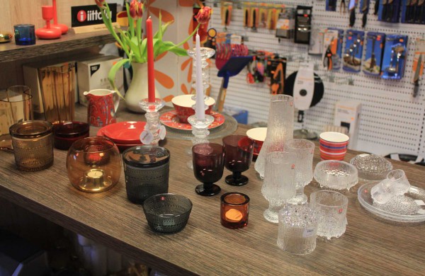 Išskirtinio dizaino ir žinomų ženklų prekės – Jonavoje