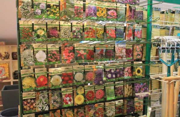 Išskirtinio dizaino ir žinomų ženklų prekės – Jonavoje