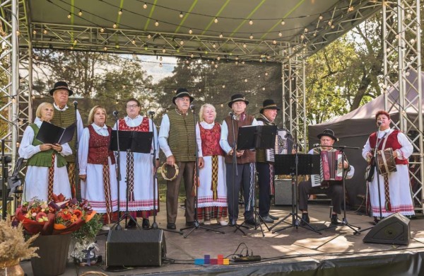 Tradicinis „Rudens kermošius“ subūrė jonaviečius