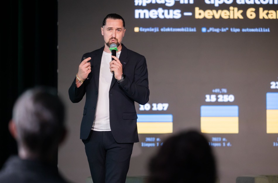 „Regitra“ pristatė elektromobilio vairuotojo portretą: kas juos  išskiria iš kitų?  