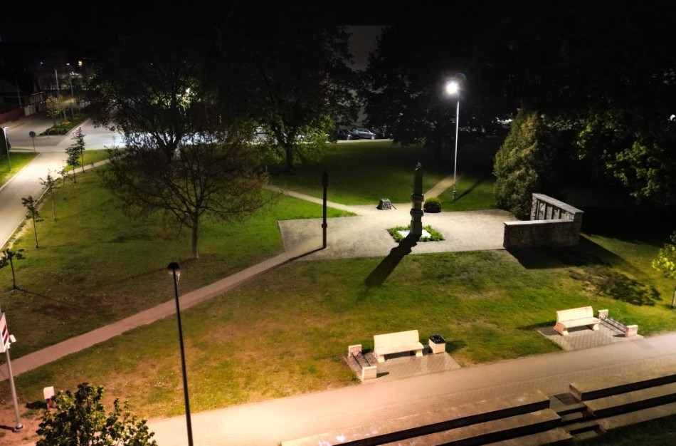 Panerių gatvės gyventojai vėl klausia: kodėl vakarais čia visiškai tamsu?