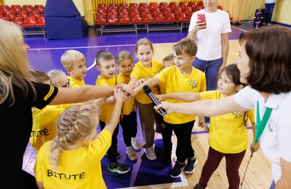 Mažųjų olimpiečių šventėje – judesys, draugystė ir gera nuotaika