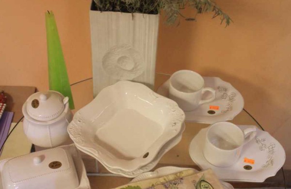 Išskirtinio dizaino ir žinomų ženklų prekės – Jonavoje