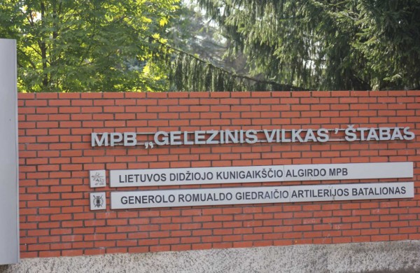 Teismas paskelbė nuosprendį dėl kariuomenės turto vagystės ir disponavimo labai dideliu kiekiu narkotikų