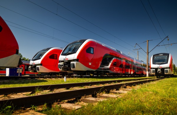 Spalio 22 d. pradedamos kelionės naujaisiais „Stadler“ traukiniais