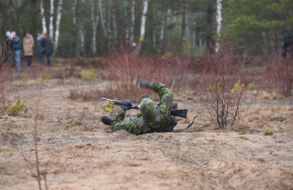 Savanorių būryje karybos pradžiamokslio mokėsi ir dviejų anūkų močiutė