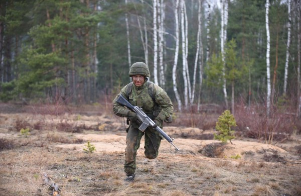 Savanorių būryje karybos pradžiamokslio mokėsi ir dviejų anūkų močiutė