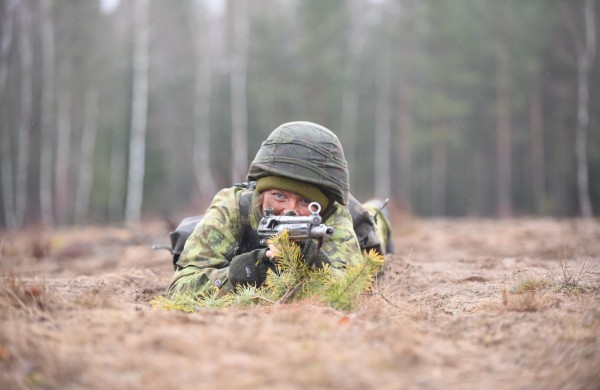 Savanorių būryje karybos pradžiamokslio mokėsi ir dviejų anūkų močiutė