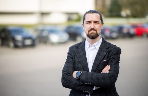 „Regitra“ primena: jau praėjo 10 metų, kai keitėme laminuotus vairuotojo pažymėjimus – laikas atsinaujinti