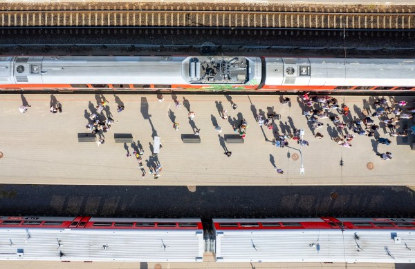 Gyventojai traukiniais ir autobusais iki metų pabaigos keliaus perpus pigiau