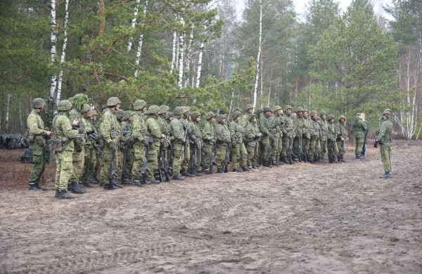 Savanorių būryje karybos pradžiamokslio mokėsi ir dviejų anūkų močiutė