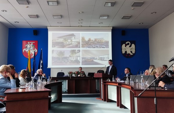 Taryba priėmė beprecedentį sprendimą: „Kartu ratu“ atleista nuo 238 tūkst. eurų infrastruktūros mokesčio