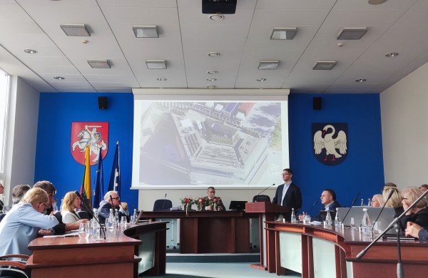 Taryba priėmė beprecedentį sprendimą: „Kartu ratu“ atleista nuo 238 tūkst. eurų infrastruktūros mokesčio