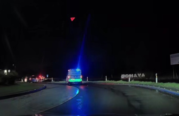 Jonavoje neblaivus „Volvo“ vairuotojas ,,praskriejo" sankryžą