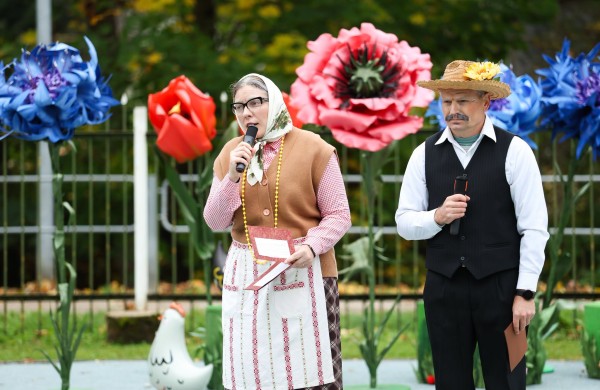 Jonavos rajono neįgaliųjų veiklos centre surengta „Rudenėlio skraistės“ šventė