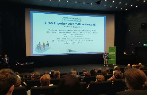 Jonavos Senamiesčio gimnazijos MEPA ambasadoriai dalyvavo tarptautiniame renginyje Taline ir Helsinkyje