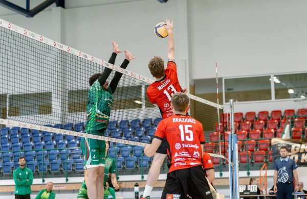 Lietuvos tinklinio čempionatuose varžysis ir Jonavos SC