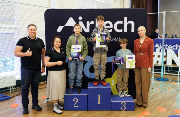 Jonavoje surengtos „Airtech“ mikro dronų varžybos