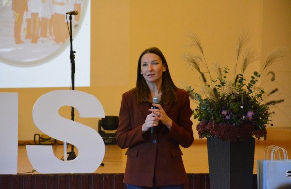Respublikinė konferencija „Maži darbai – dideli pokyčiai“ subūrė mokinius bendrystei 