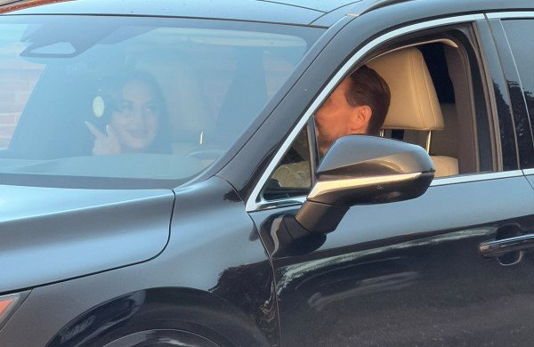 Meilės istoriją filmavę „Lietuvaičiai“ sulaukė grasinimo kviesti policiją: kas nutiko Jonavos stotyje?