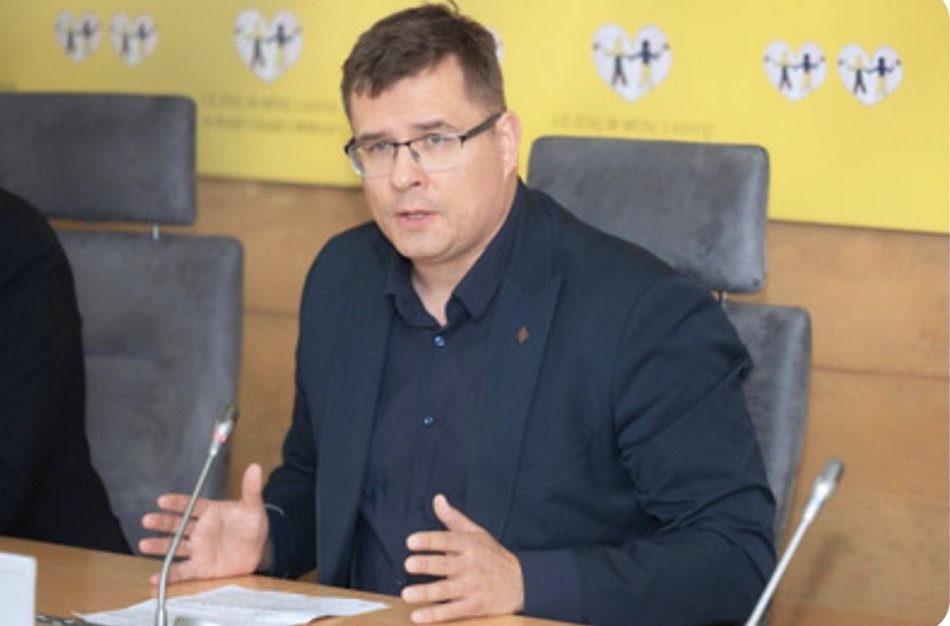 L. Kasčiūnas siūlo nuo 2030 m. įteisinti visuotinį šaukimą į privalomąją pradinę karo tarnybą