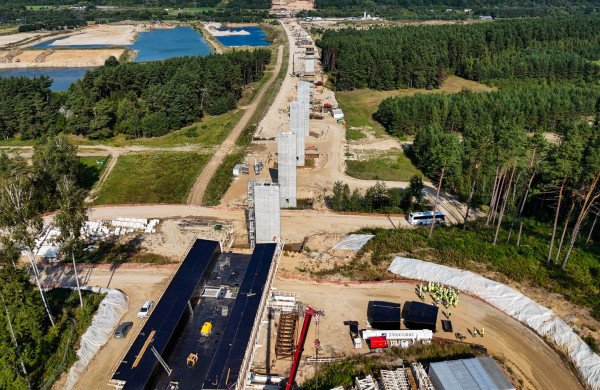 ,,LTG Infra“ skelbia naują konkursą dėl „Rail Baltica“ tilto per Nerį statybos darbų užbaigimo