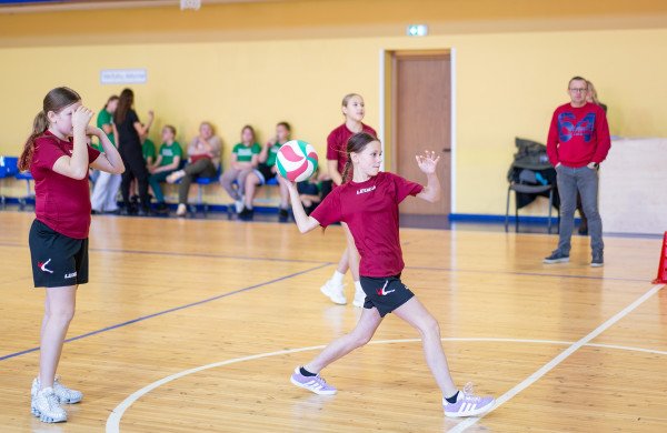 Jonavos rajono moksleiviai rungėsi LMŽ kvadrato varžybų I etape 