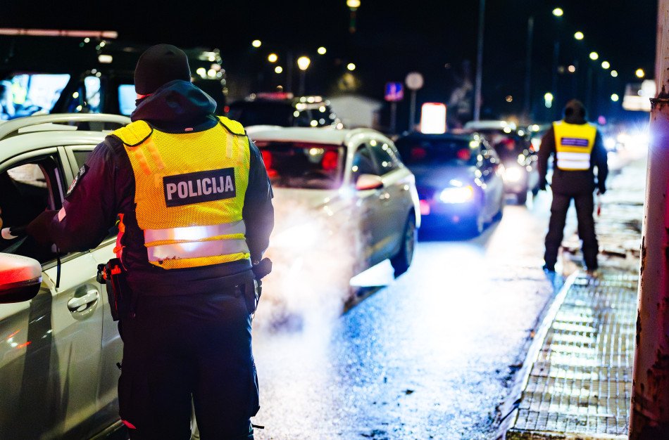 Kokių policijos prevencinių priemonių sulauksime lapkritį šalies keliuose