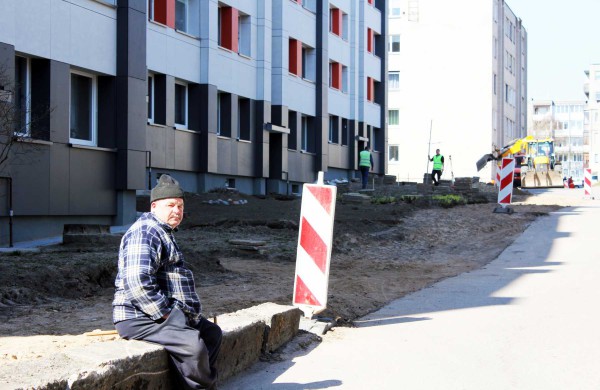 Prasidėjo kiemų tvarkymo darbai: šiemet darbams skirta 300 tūkst. eurų