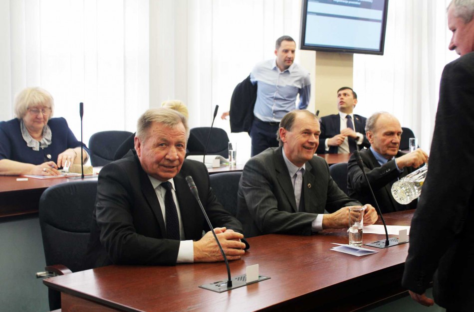 Administracijos direktorius J.K. Sungaila atleidžiamas iš darbo