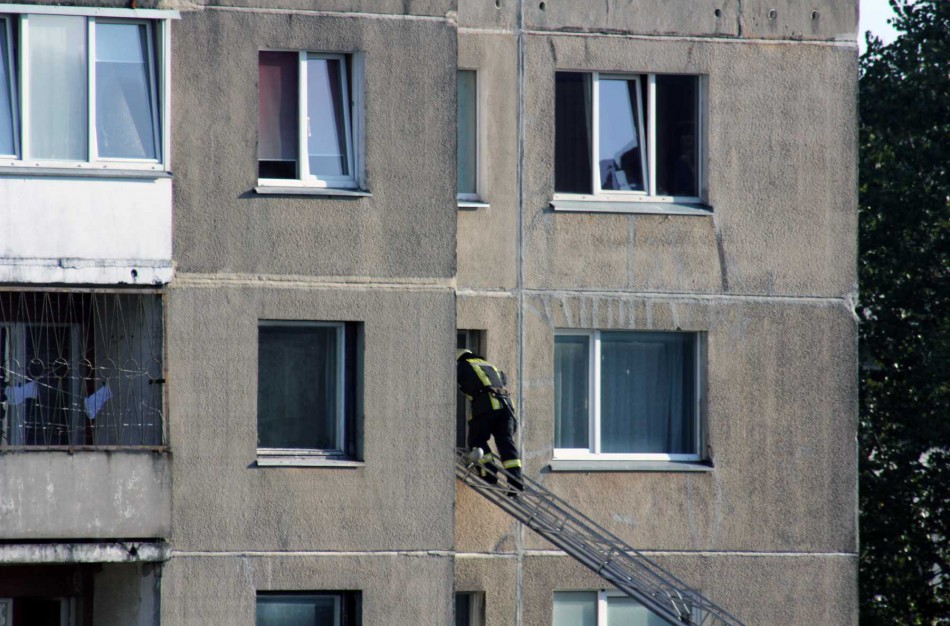 P.Vaičiūno gatvės daugiabutyje rastas irstantis moters kūnas