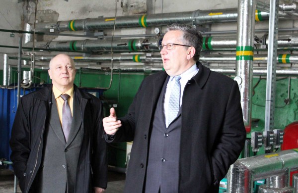 Jonavos šilumos tinklai: nuostoliai mažėja, o šildymo sezonas gyventojų nebegąsdina taip, kaip prieš dešimtmetį