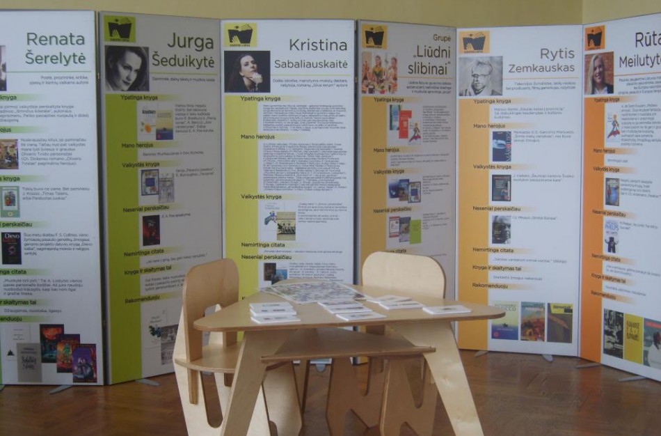 Jonavos bibliotekoje – paroda apie knygų skaitymą