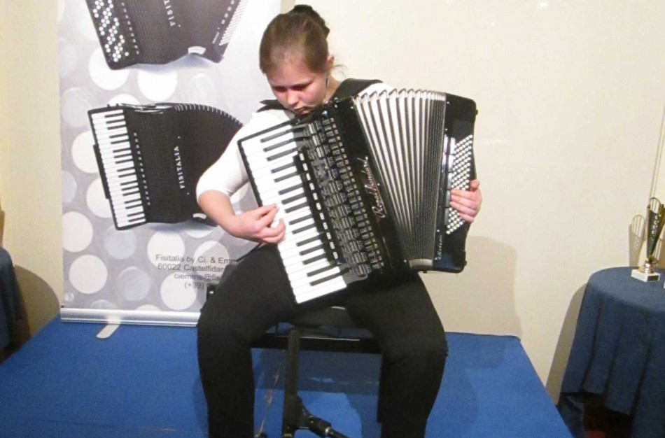 Akordeonistė iš Jonavos tarptautiniame konkurse laimėjo prizinę vietą