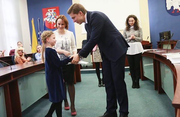 Apdovanoti eilėraščius ir rašinius kūrę Jonavos vaikai