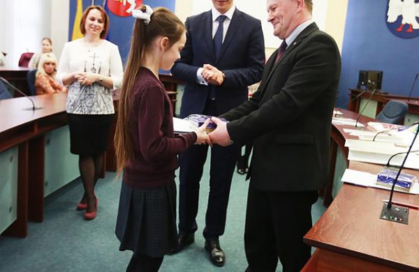 Apdovanoti eilėraščius ir rašinius kūrę Jonavos vaikai