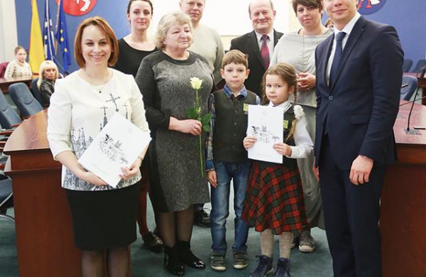 Apdovanoti eilėraščius ir rašinius kūrę Jonavos vaikai